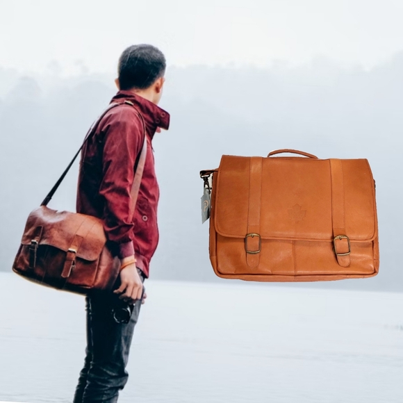 Leather Vachetta Porthole  17" Laptop NHL Maple Leaf Tan Messenger/Brief… - Picture 1 of 7